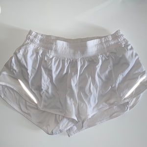 Lululemon Hotty hot shorts